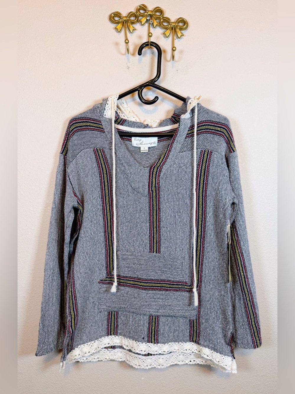 Vintage Havana Grey Striped Lace-Trim Hooded Pullover w/Kangaroo Pocket.  Size S